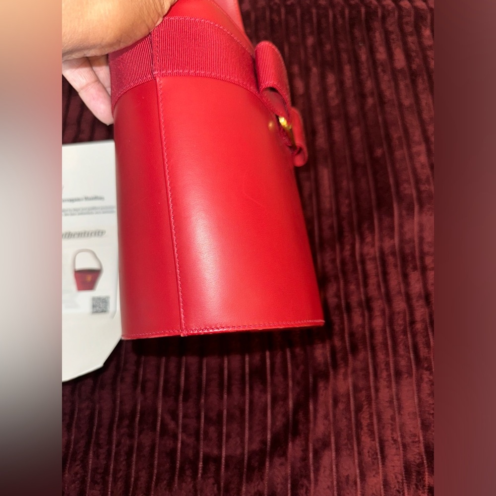 Salvatore Ferragamo Vala Bucket Bag - Picture 8 of 16